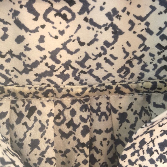 Spotted split neck shirt - Picture 4 of 7